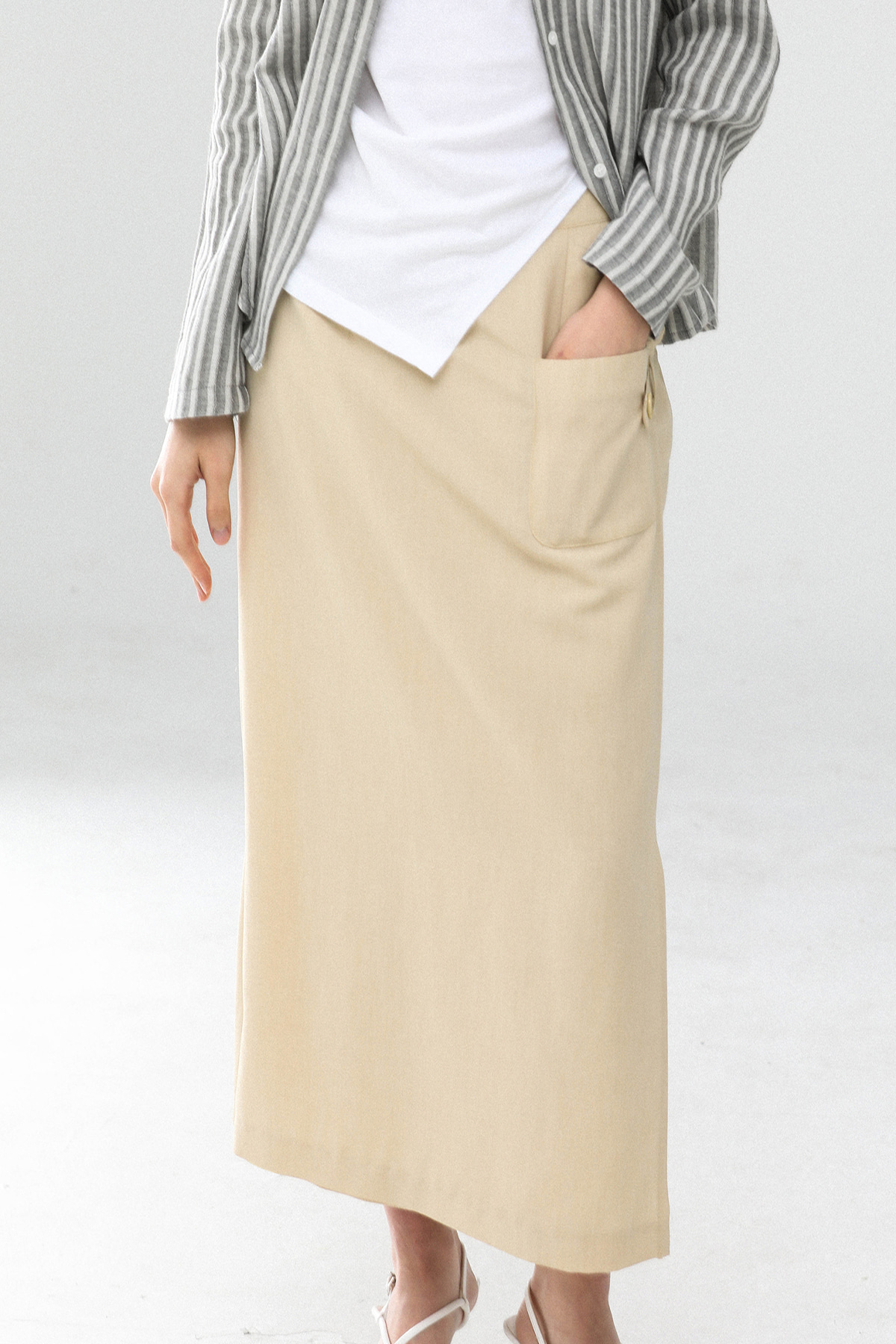 Lap Skirt (Beige)